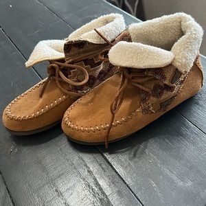 Yellow box womens moccasins